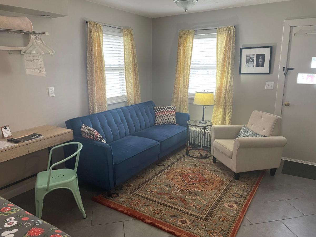 Modern Homestead Guest House Reedsville Extérieur photo