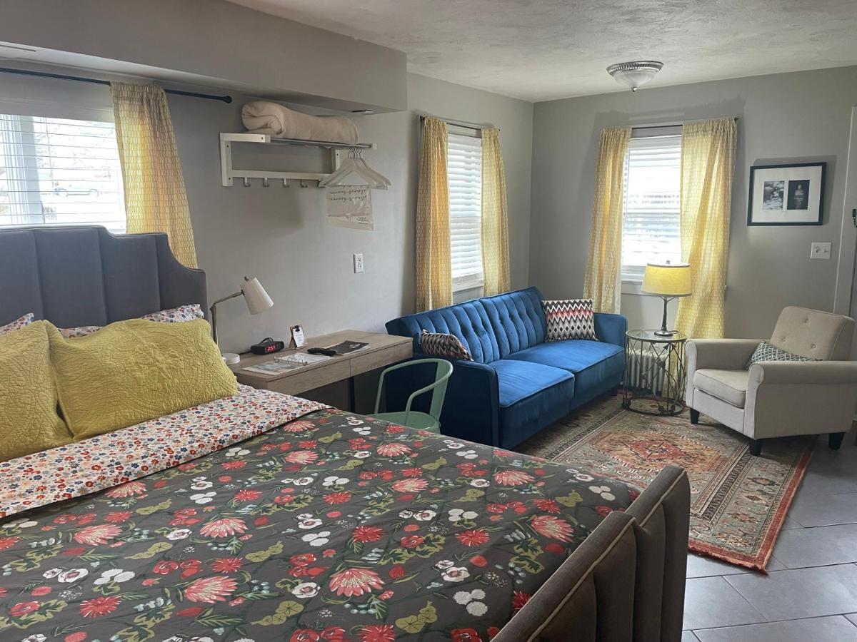 Modern Homestead Guest House Reedsville Extérieur photo