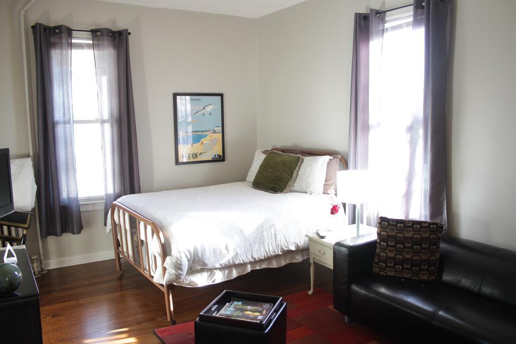 Modern Homestead Guest House Reedsville Chambre photo
